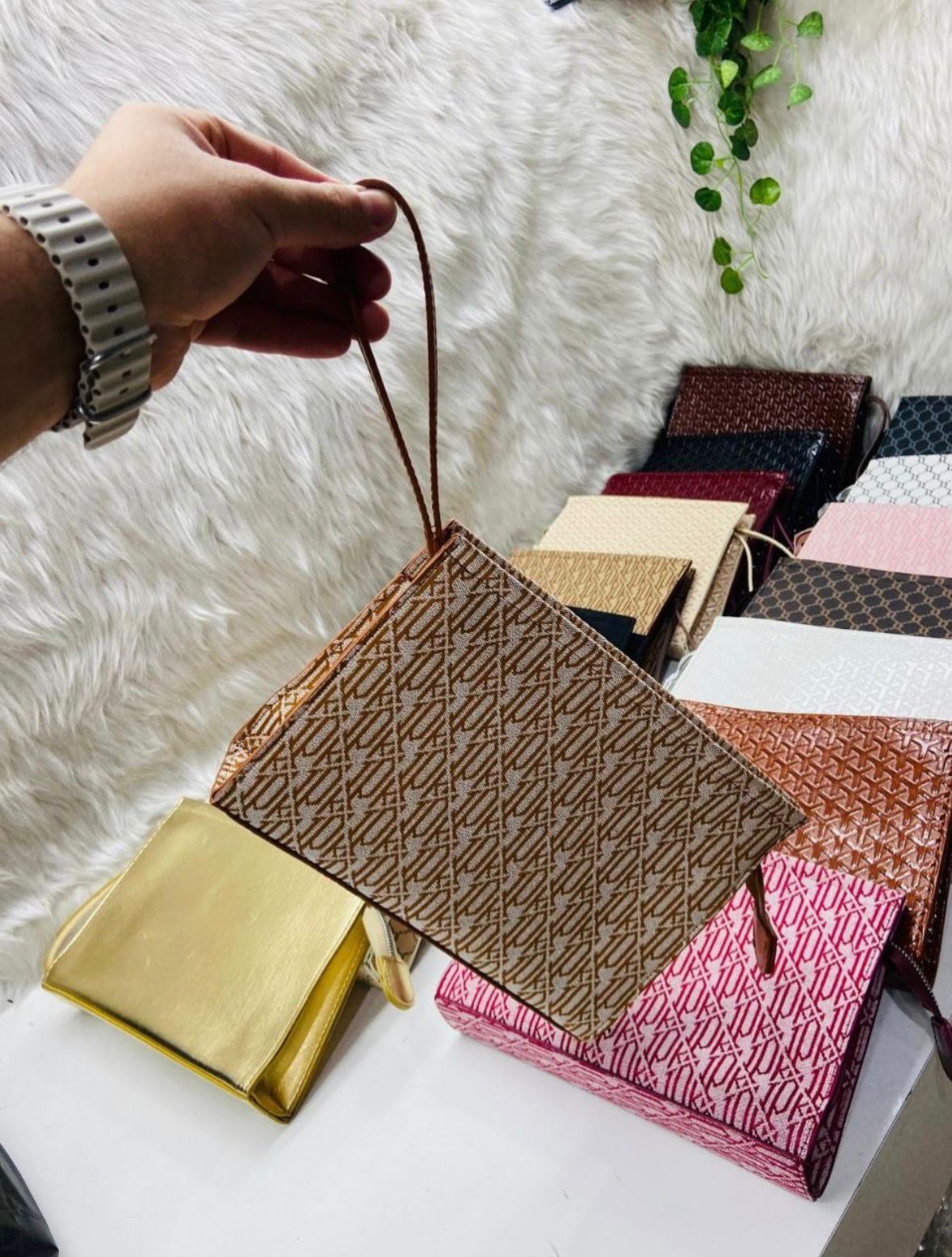 İpekyol Clutch Çanta